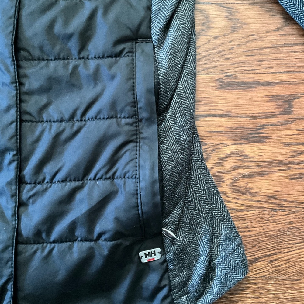 Helly Hansen Jacket - image 2